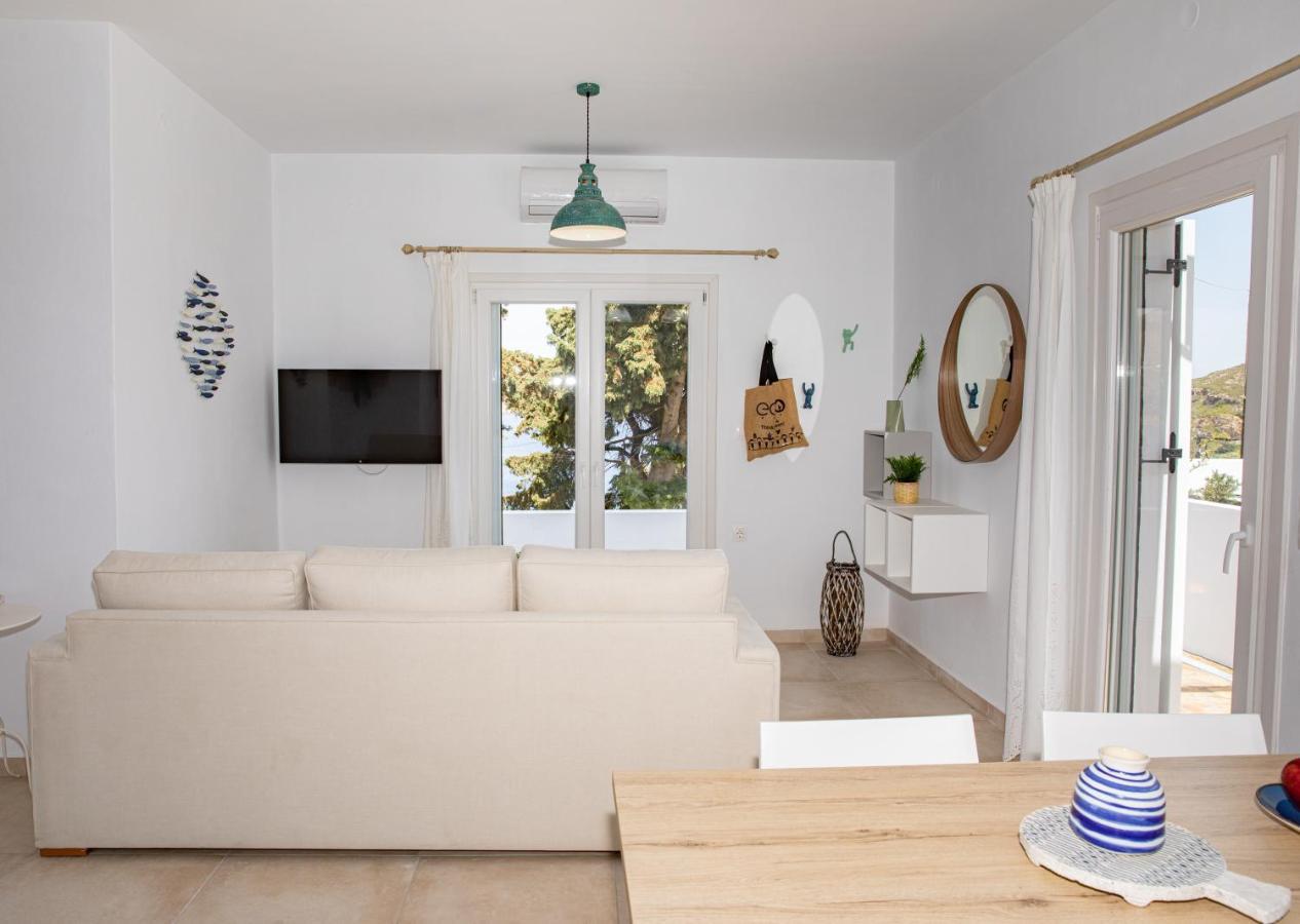Sunny Bay Villa Agia Marina  Bagian luar foto