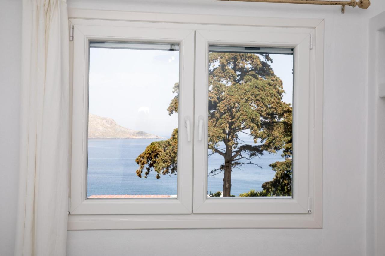 Sunny Bay Villa Agia Marina  Bagian luar foto