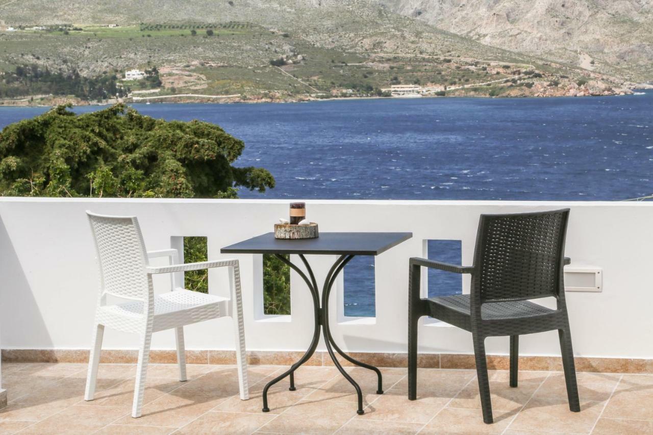 Sunny Bay Villa Agia Marina  Bagian luar foto
