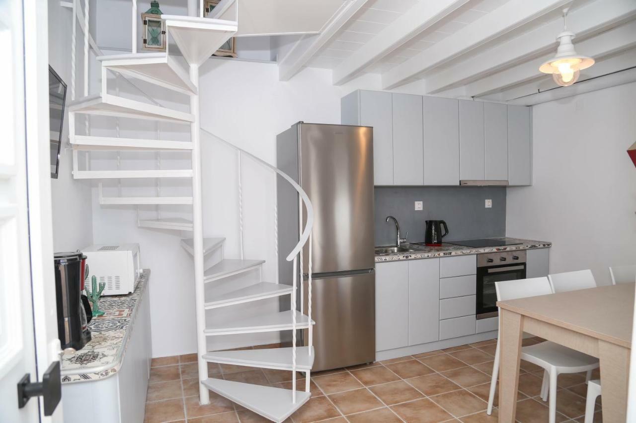 Sunny Bay Villa Agia Marina  Bagian luar foto